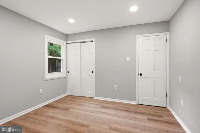 212 W VIRGINIA RD, Browns Mills, NJ 08015