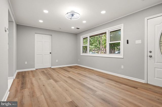 212 W VIRGINIA RD, Browns Mills, NJ 08015