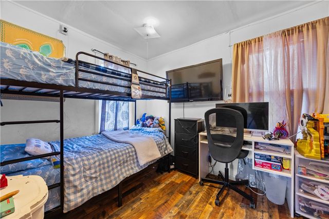 17 Jackson Street, Lyons, NY 14489