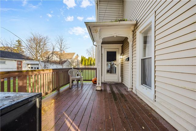 17 Jackson Street, Lyons, NY 14489