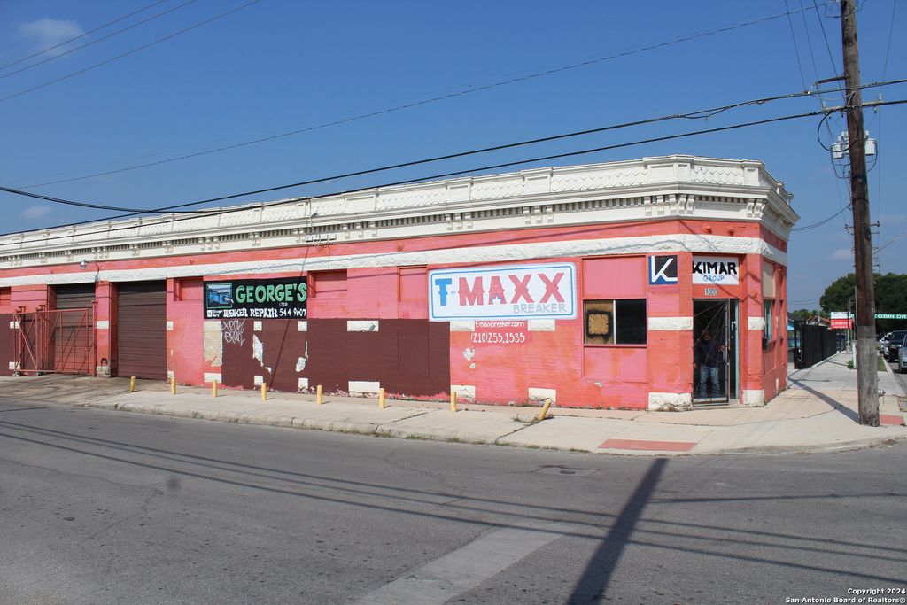 1000 CINCINNATI AVE, San Antonio, TX 78201