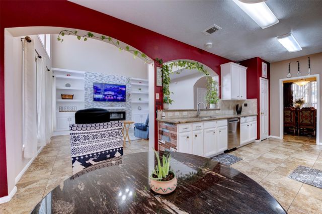 9214 Windy Spring Court, Houston, TX 77089