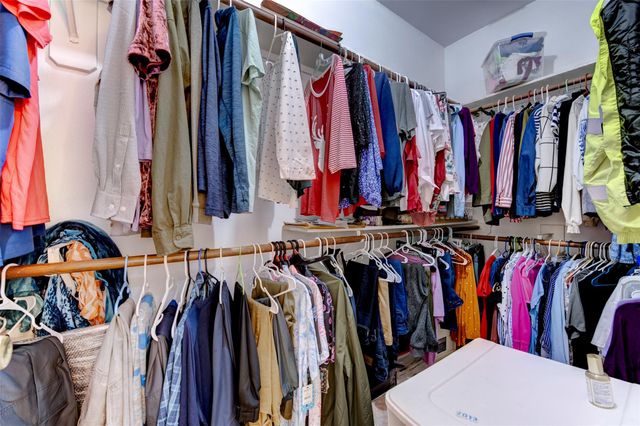 9214 Windy Spring Court, Houston, TX 77089