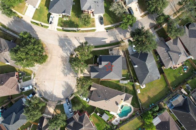 9214 Windy Spring Court, Houston, TX 77089