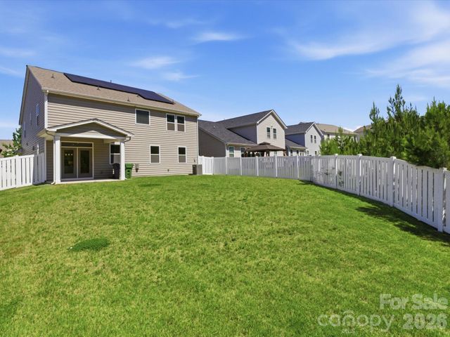 17033 Carolina Pine Row, Charlotte, NC 28278
