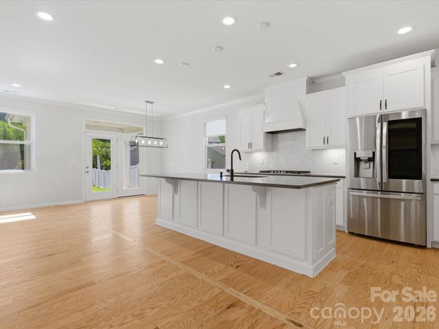 17033 Carolina Pine Row, Charlotte, NC 28278
