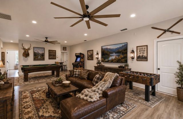 927 Prickly Pear Trail, Gordon, TX 76453