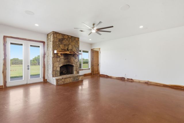 927 Prickly Pear Trail, Gordon, TX 76453