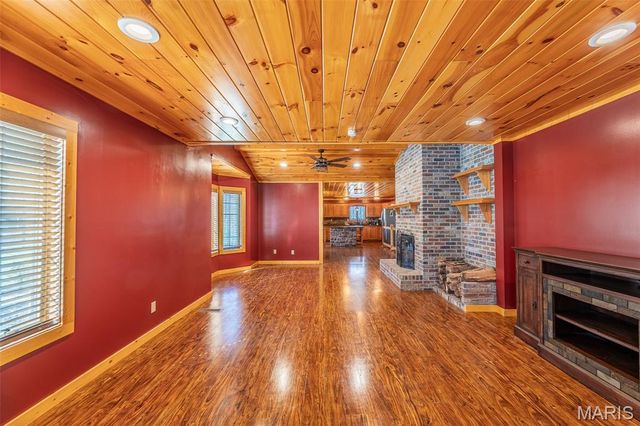 696 Radcliff Lane, Poplar Bluff, MO 63901