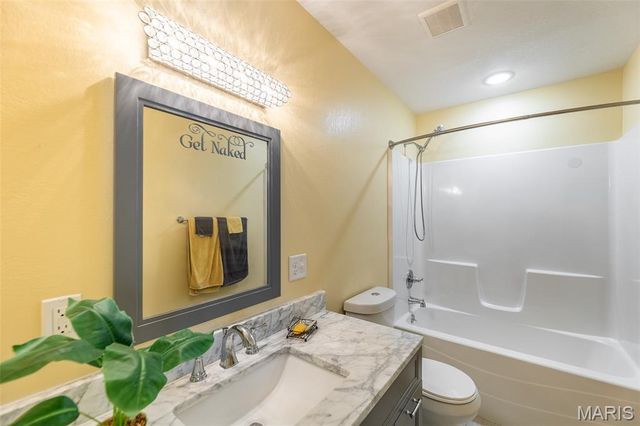 696 Radcliff Lane, Poplar Bluff, MO 63901