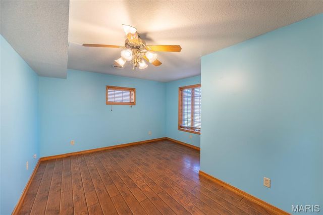 696 Radcliff Lane, Poplar Bluff, MO 63901