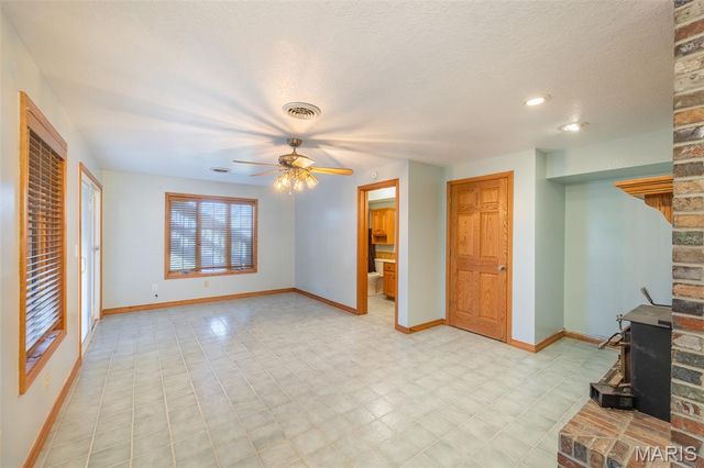 696 Radcliff Lane, Poplar Bluff, MO 63901