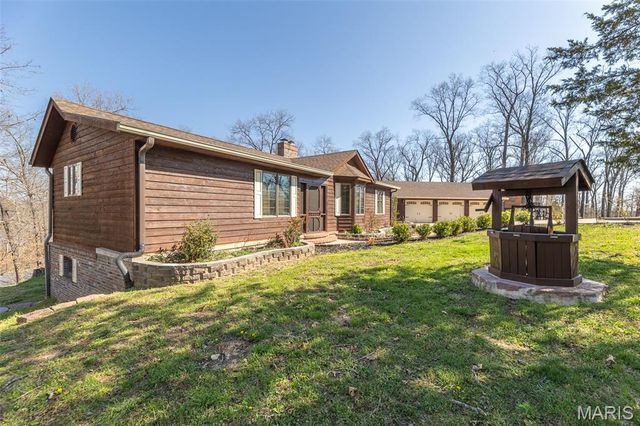 696 Radcliff Lane, Poplar Bluff, MO 63901