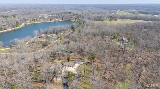 696 Radcliff Lane, Poplar Bluff, MO 63901