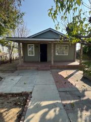 405 Lawson, Bakersfield, CA 93307