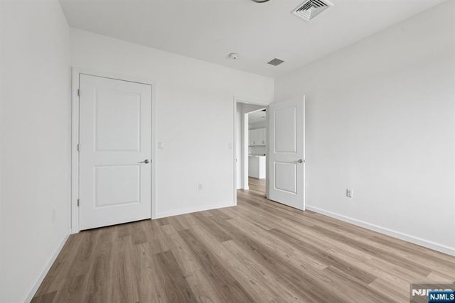 2 Executive Drive 807, Fort Lee, NJ 07024