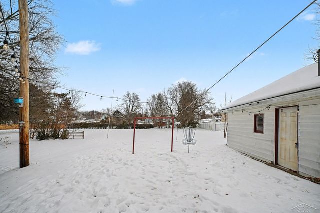 907 Michigan Avenue, Bay City, MI 48708