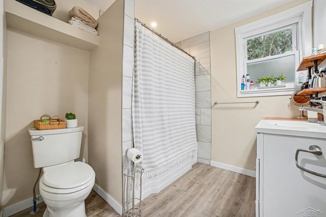 907 Michigan Avenue, Bay City, MI 48708