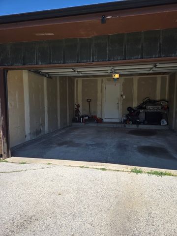 920 E 153rd Street, Harvey, IL 60426