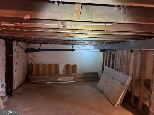 37 HERON CT, Newark, DE 19702