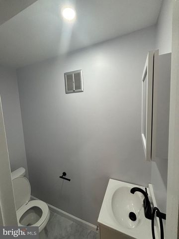 37 HERON CT, Newark, DE 19702