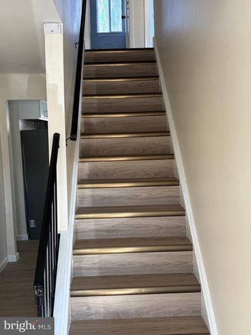 37 HERON CT, Newark, DE 19702