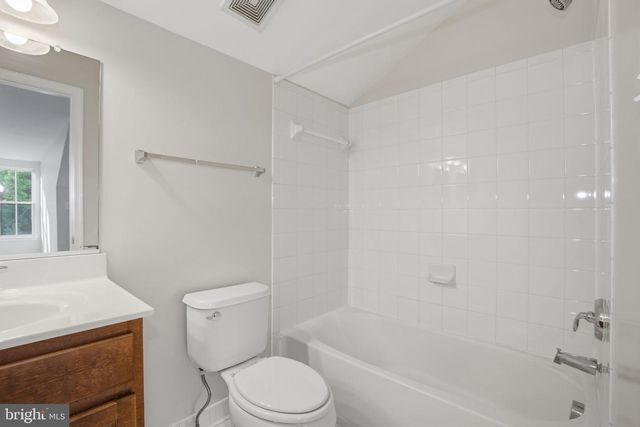 11910 WEYBRIDGE LN, Germantown, MD 20876