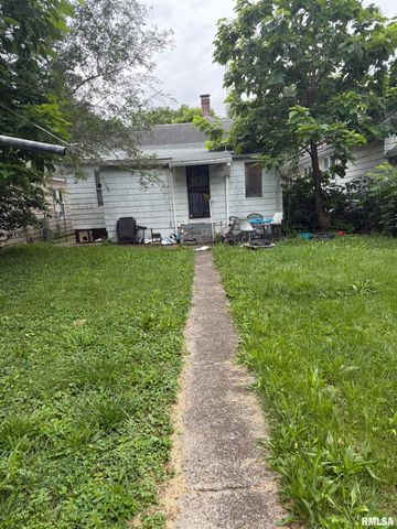 1707 E Moffat Avenue, Springfield, IL 62702