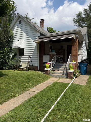 1707 E Moffat Avenue, Springfield, IL 62702