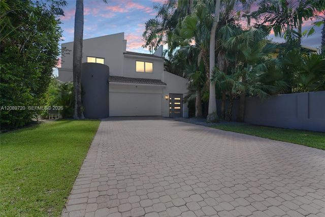 147 Golden Beach Drive, Golden Beach, FL 33160