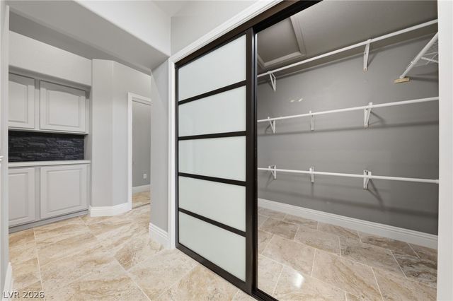 9100 Garden View Drive, Las Vegas, NV 89134