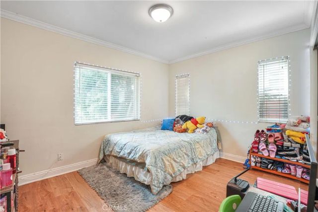 568 South Street, Glendale, CA 91202