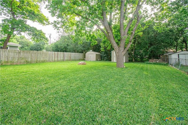 902 N 8th Street, Temple, TX 76501