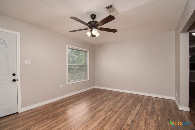 902 N 8th Street, Temple, TX 76501