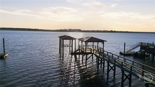 1014 Wilmington Island Road, Savannah, GA 31410