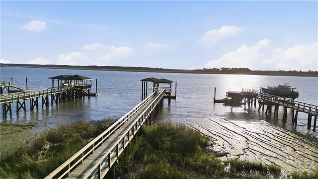 1014 Wilmington Island Road, Savannah, GA 31410