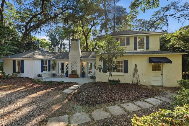 1014 Wilmington Island Road, Savannah, GA 31410