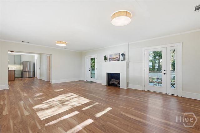 1014 Wilmington Island Road, Savannah, GA 31410