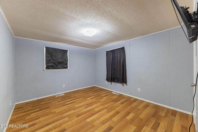 124 Co Rd 352, Sweetwater, TN 37874