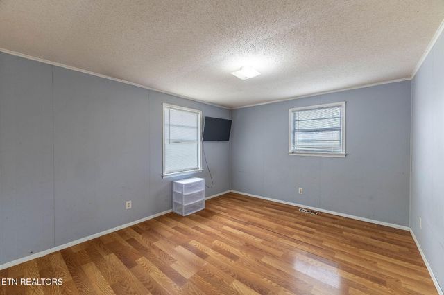 124 Co Rd 352, Sweetwater, TN 37874