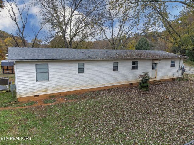 124 Co Rd 352, Sweetwater, TN 37874