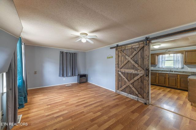 124 Co Rd 352, Sweetwater, TN 37874