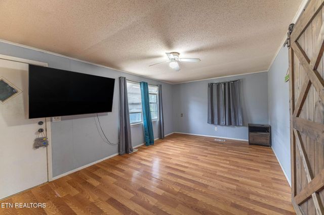 124 Co Rd 352, Sweetwater, TN 37874