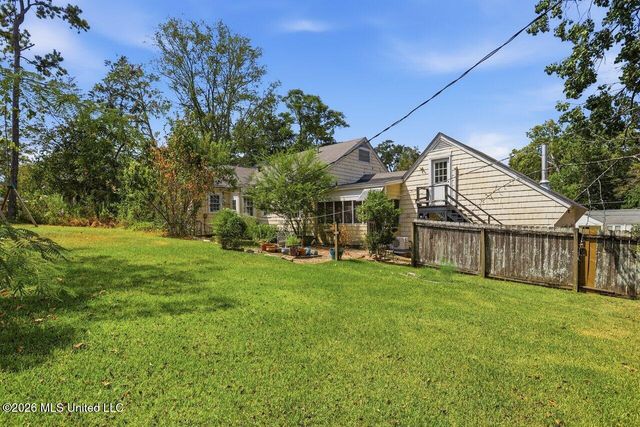 621 Eagle Avenue, Jackson, MS 39206