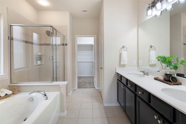 4733 Meadow Green Trail, Fort Worth, TX 76244