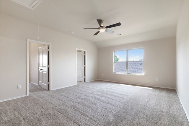 4733 Meadow Green Trail, Fort Worth, TX 76244