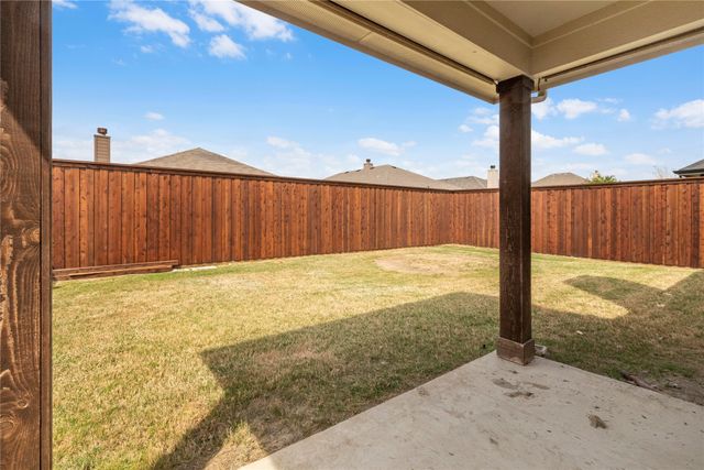 4733 Meadow Green Trail, Fort Worth, TX 76244