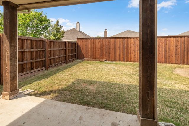 4733 Meadow Green Trail, Fort Worth, TX 76244