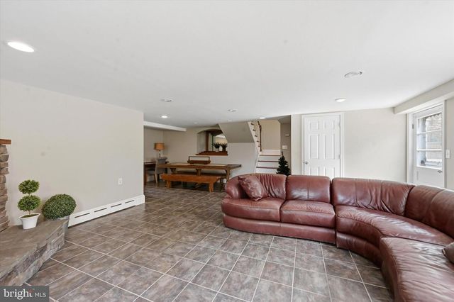 351 MOORE RD, Downingtown, PA 19335