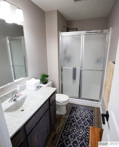 1640 SW 28th Street, Lincoln, NE 68522